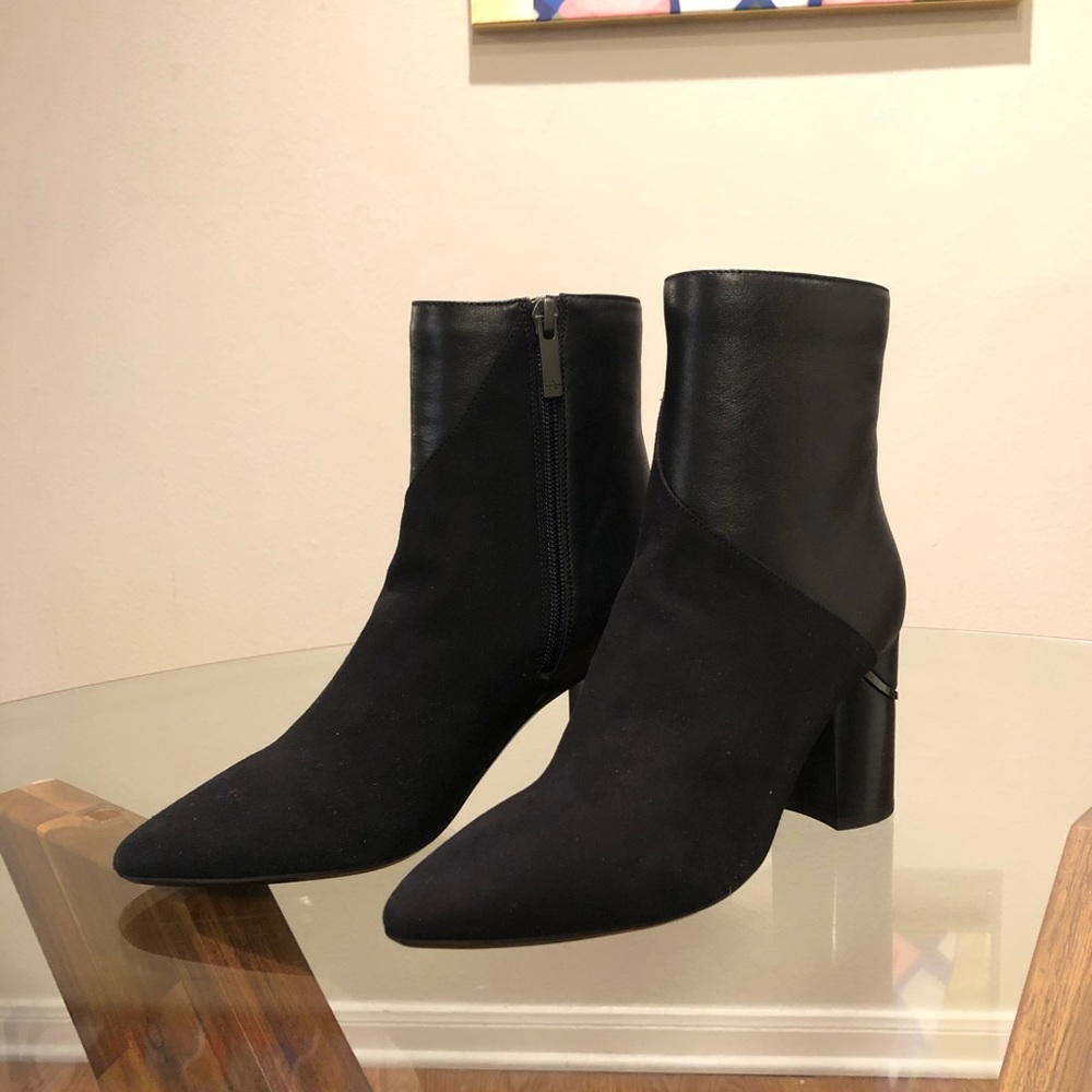 Aquatalia Palma Suede Leather Black Bootie 6.5
